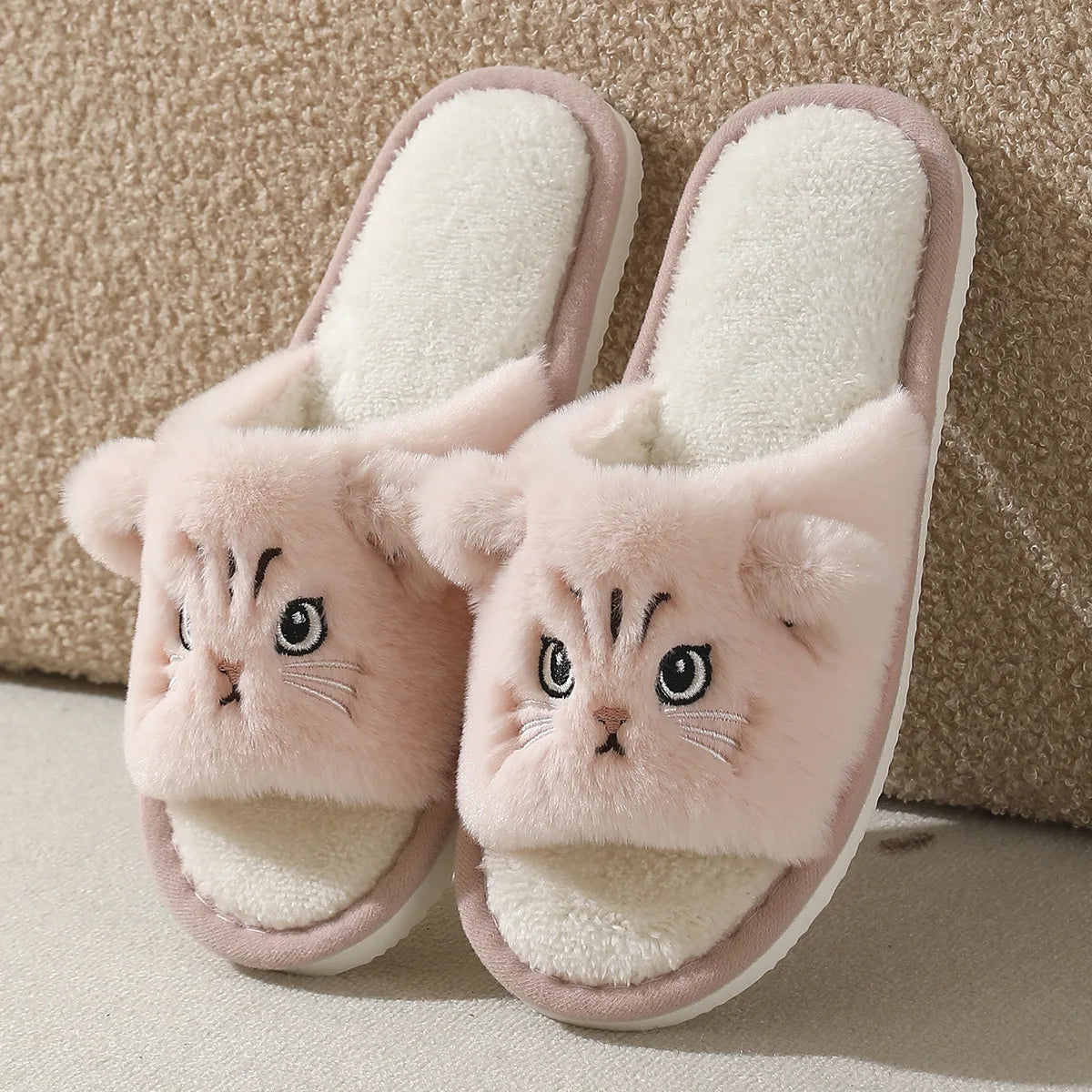 KittyCozy™ – Chaussons Femme Mignons Chat Plush | Antidérapants & Confortables