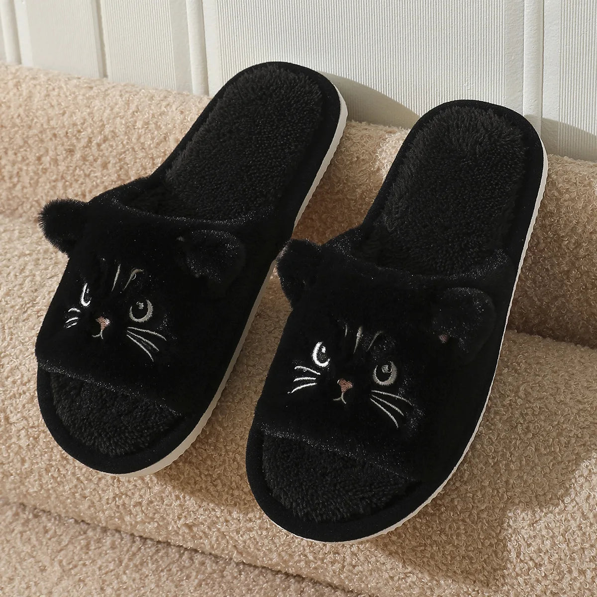 KittyCozy™ – Chaussons Femme Mignons Chat Plush | Antidérapants & Confortables